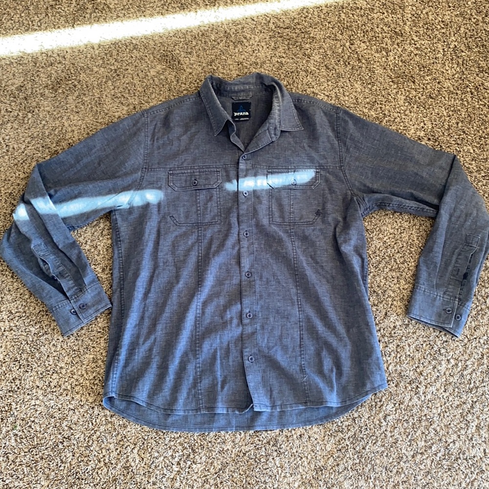 Men’s Large Prana Button Up Shirt